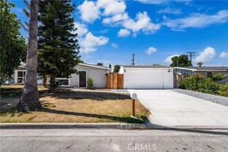 Building Photo - 610 W Glen Lyn Dr