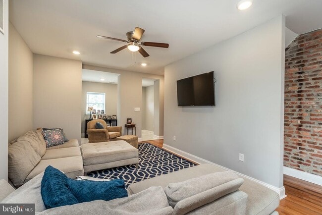 Foto del edificio - 365 Bonsal St