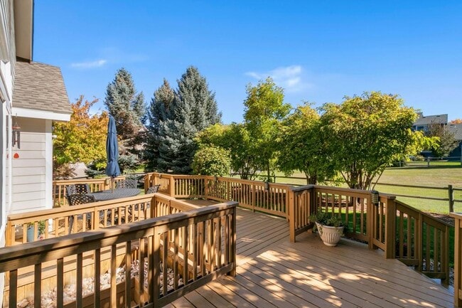 Building Photo - 8100 Lighthouse Ln