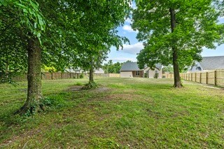 Building Photo - 132 Forest Bluff Dr