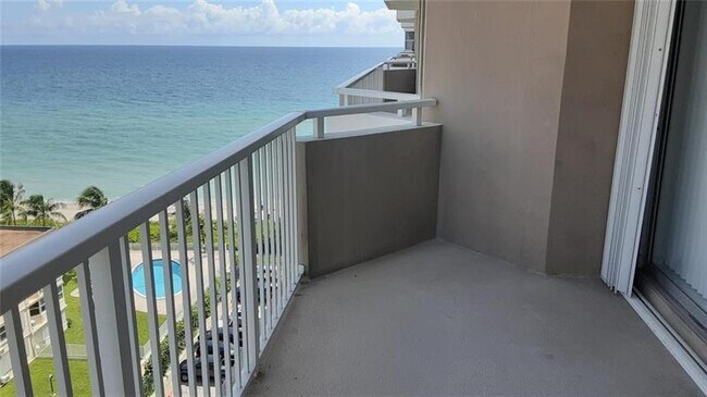 Foto del edificio - 1950 S Ocean Dr