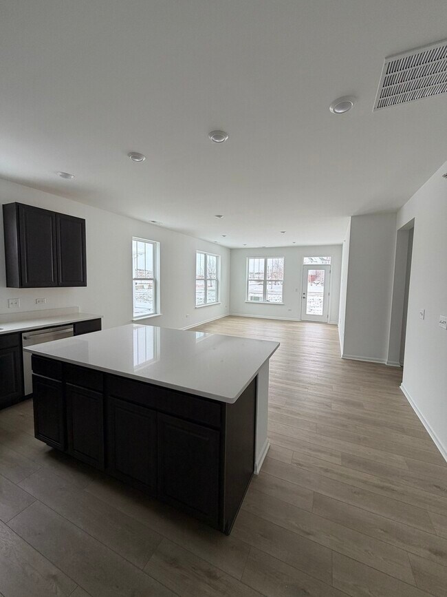 Foto del edificio - 12240 Barcroft Cir