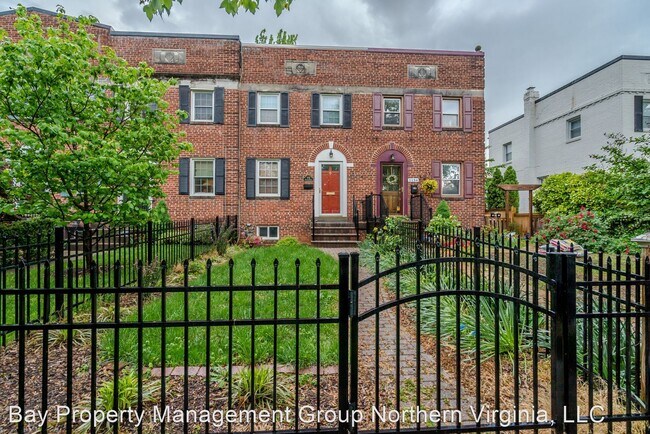 Building Photo - 3 br, 2 bath House - 1132 POWHATAN ST