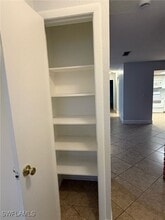 Building Photo - 4524 SE 11th Pl