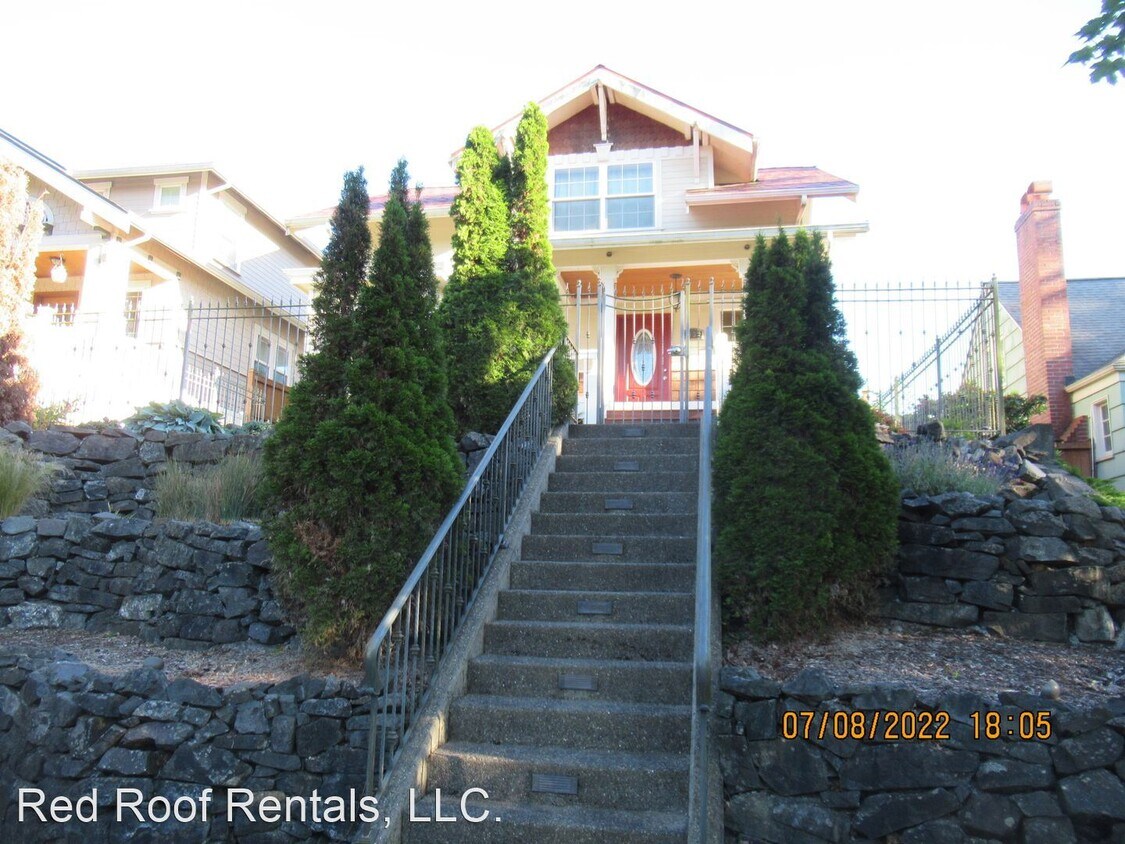 Primary Photo - 4 br, 2.5 bath House - 3936 N 30th St