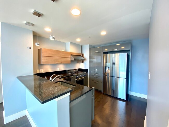 Building Photo - 88 E San Fernando St