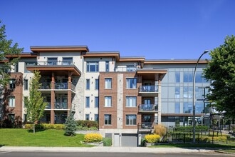 Building Photo - 79 Elm Ave