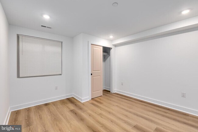 Foto del edificio - 1028 W Arizona St