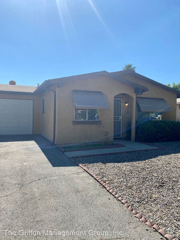 Primary Photo - 2 br, 1 bath House - 682 San Marino Street