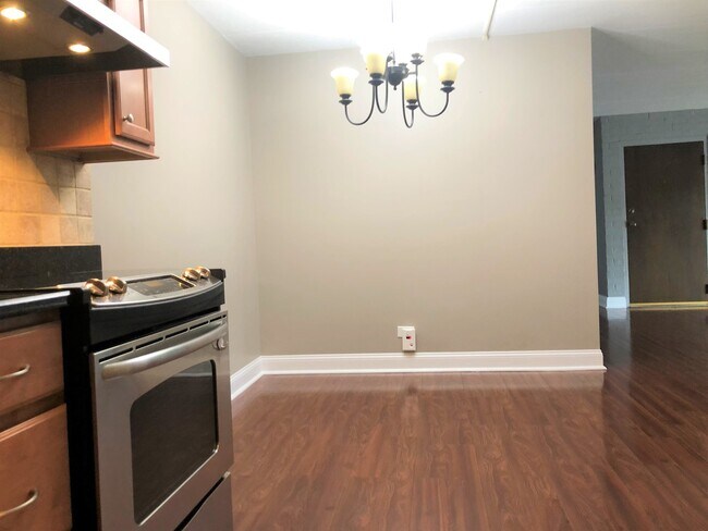 Building Photo - 564 Timber Ridge Dr