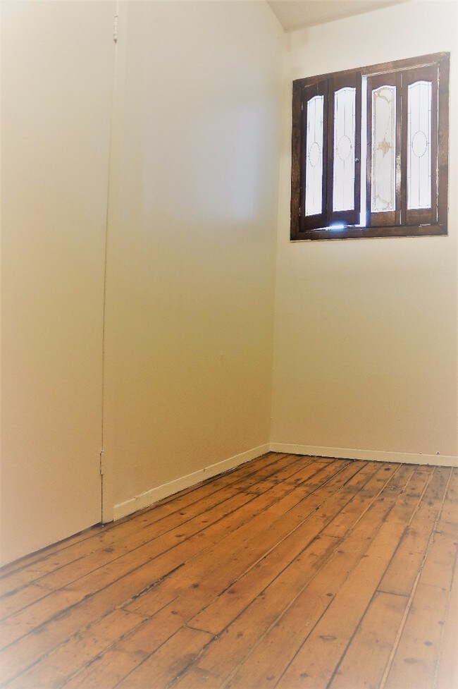 Building Photo - 451 W 46th St