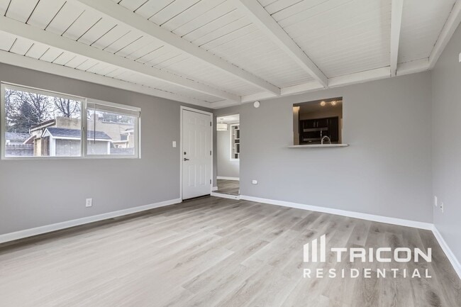 Building Photo - 1754 Quebec St