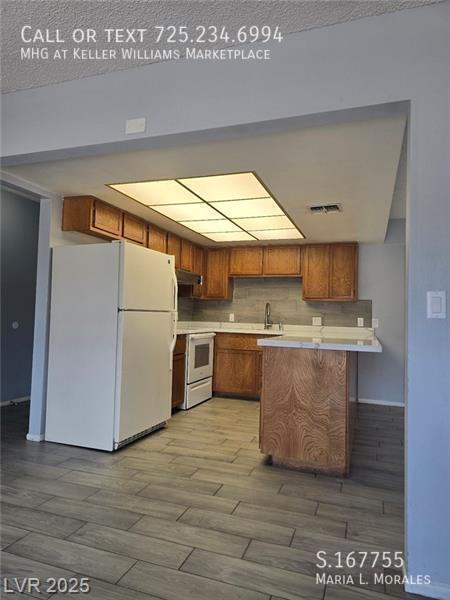 Foto del edificio - 6458 Creston Ave
