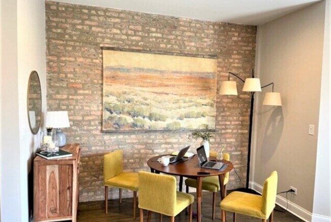 Foto del edificio - 4437 N Paulina St