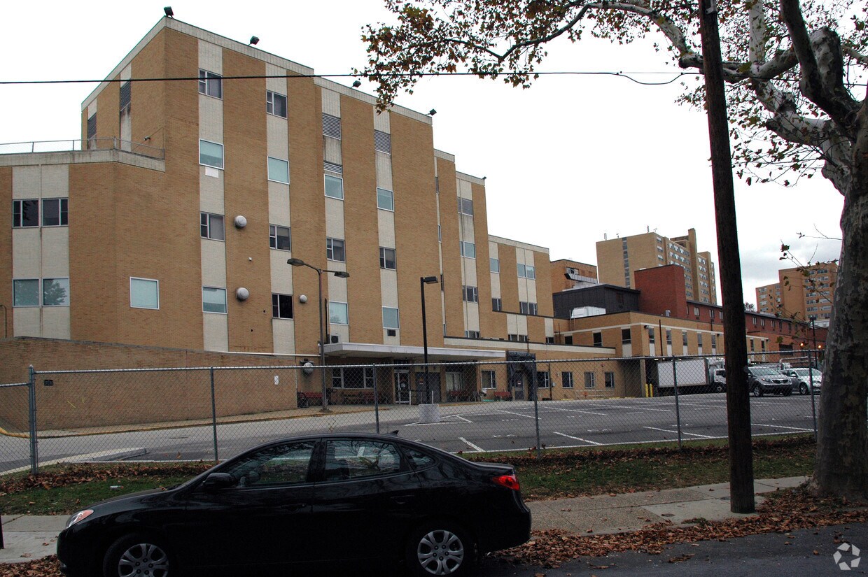 Building Photo - 1303 Wagner Ave