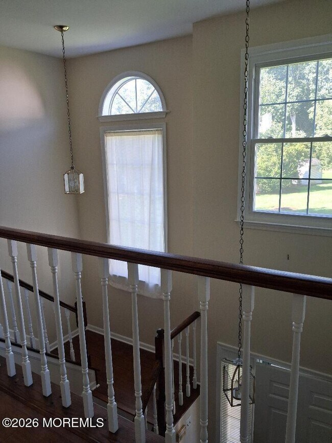 Foto del edificio - 287 Elmwood Ct
