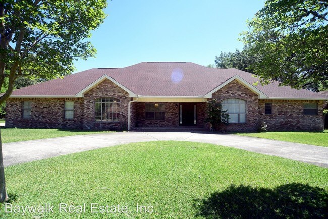 Building Photo - 4 br, 3 bath House - 702 Mathis Lane (K132)