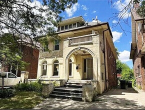 Building Photo - 2704 Webb St