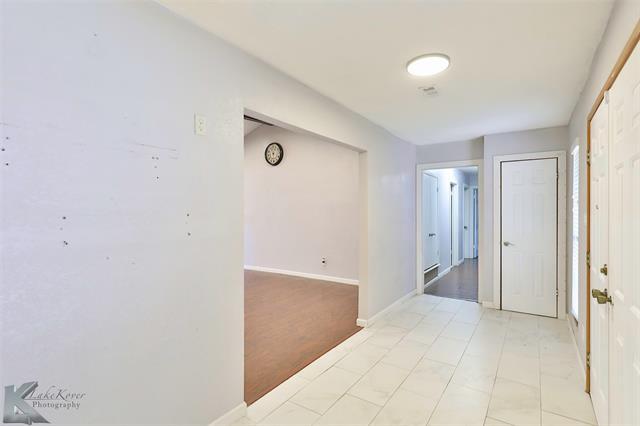 Foto del edificio - 4401 Flintrock Dr