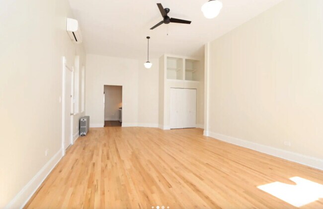 Foto del edificio - 1318 W Erie St