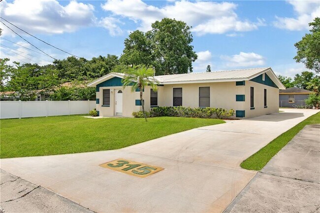 Building Photo - 315 W Bella Vista St