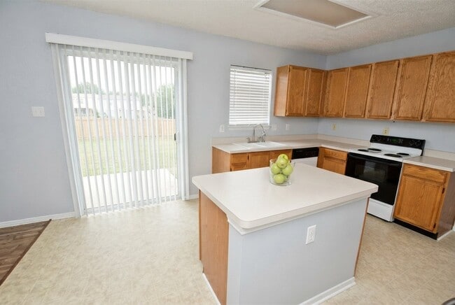 Building Photo - 14242 Weeping Cherry Dr
