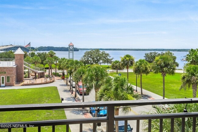 Building Photo - 105 N 2nd St