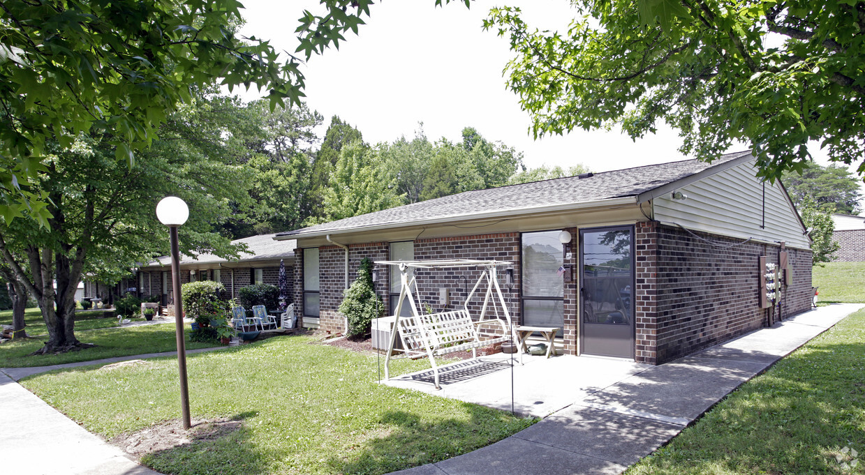 Building Photo - Sunnybrook