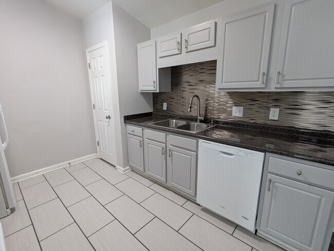 Foto del edificio - 806 Pelham Square Way