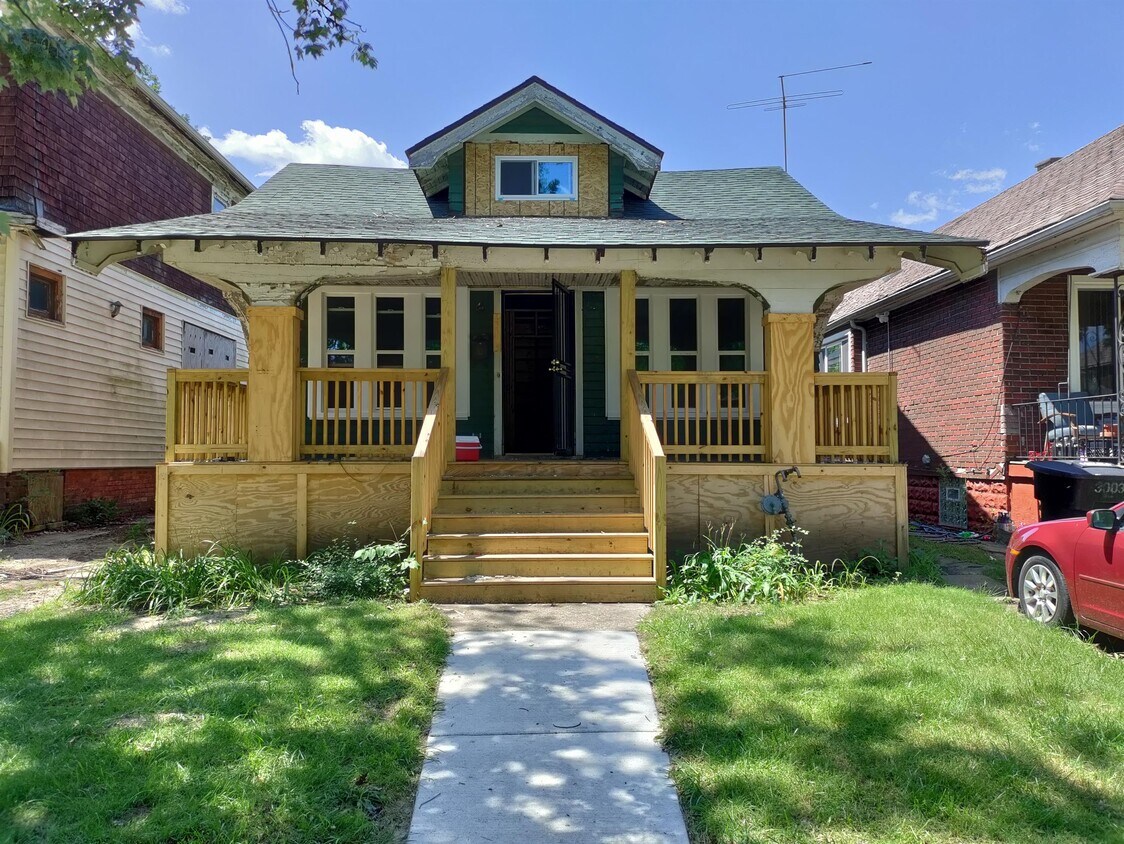 2995 Hurlbut St, Detroit, MI 48214 House Rental in Detroit, MI