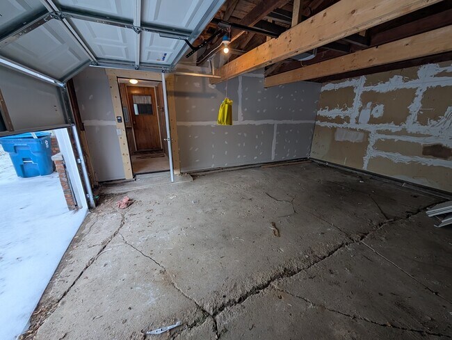 Foto del edificio - 1690 W Wirtz Rd