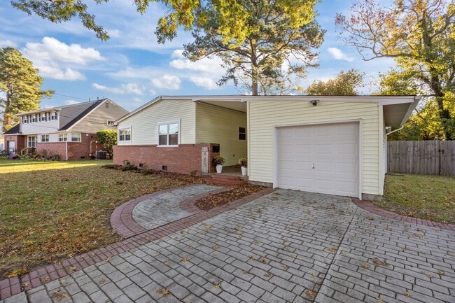 Building Photo - Now Available for Rent in Norfolk!