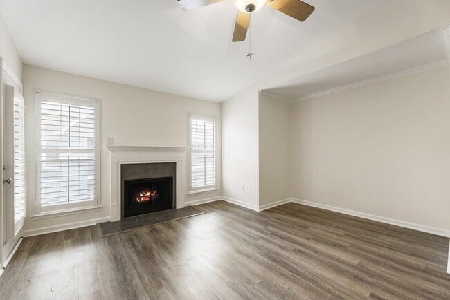 Building Photo - 210 Granville Ct