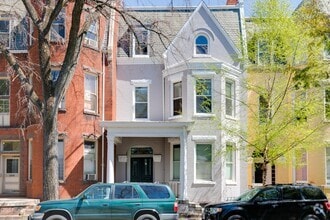 Building Photo - 1006 Park Ave