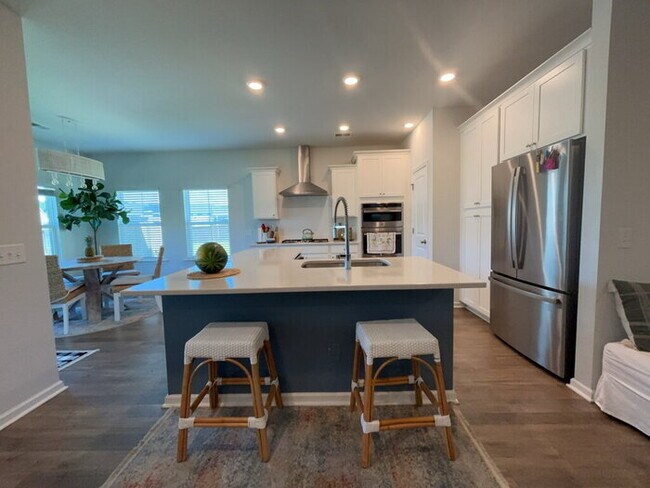 Building Photo - 116 Cotton Blossom Wy