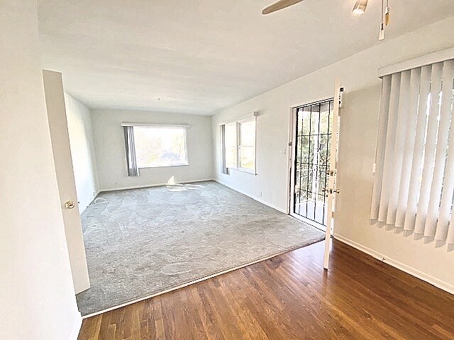 Foto del edificio - 14916 1/2 Bassett St.