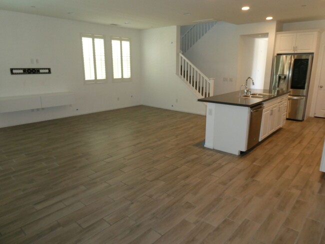 Building Photo - Trestles 4 Bedroom Home with Pool in Canyo...