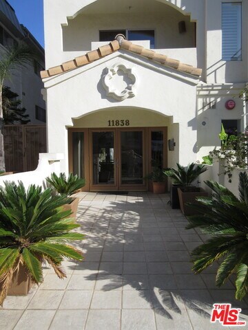 Foto del edificio - 11838 Kiowa Ave