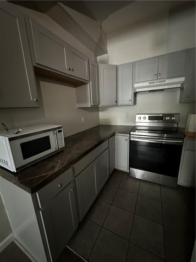 Foto del edificio - 1045 S Clinton Ave