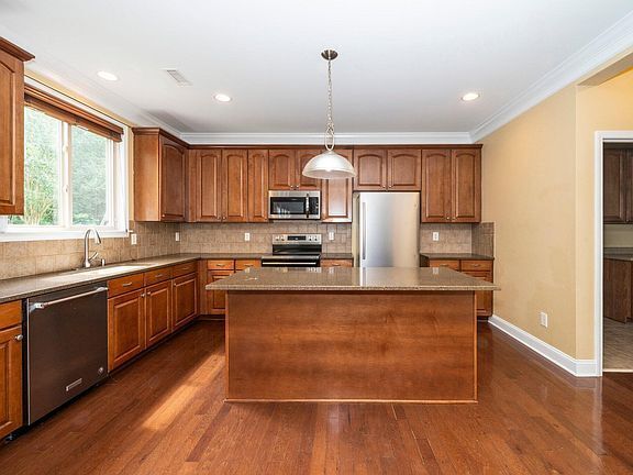 Building Photo - Build Equity While Leasing - Lease and Own...