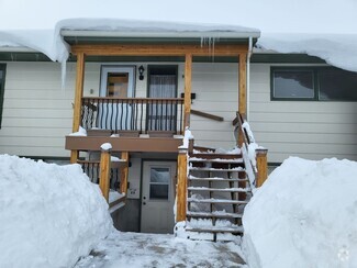 Building Photo - 906 W Villard St