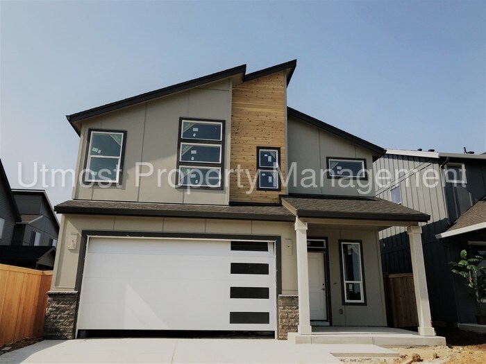 Primary Photo - 7114 NE 66th Cir