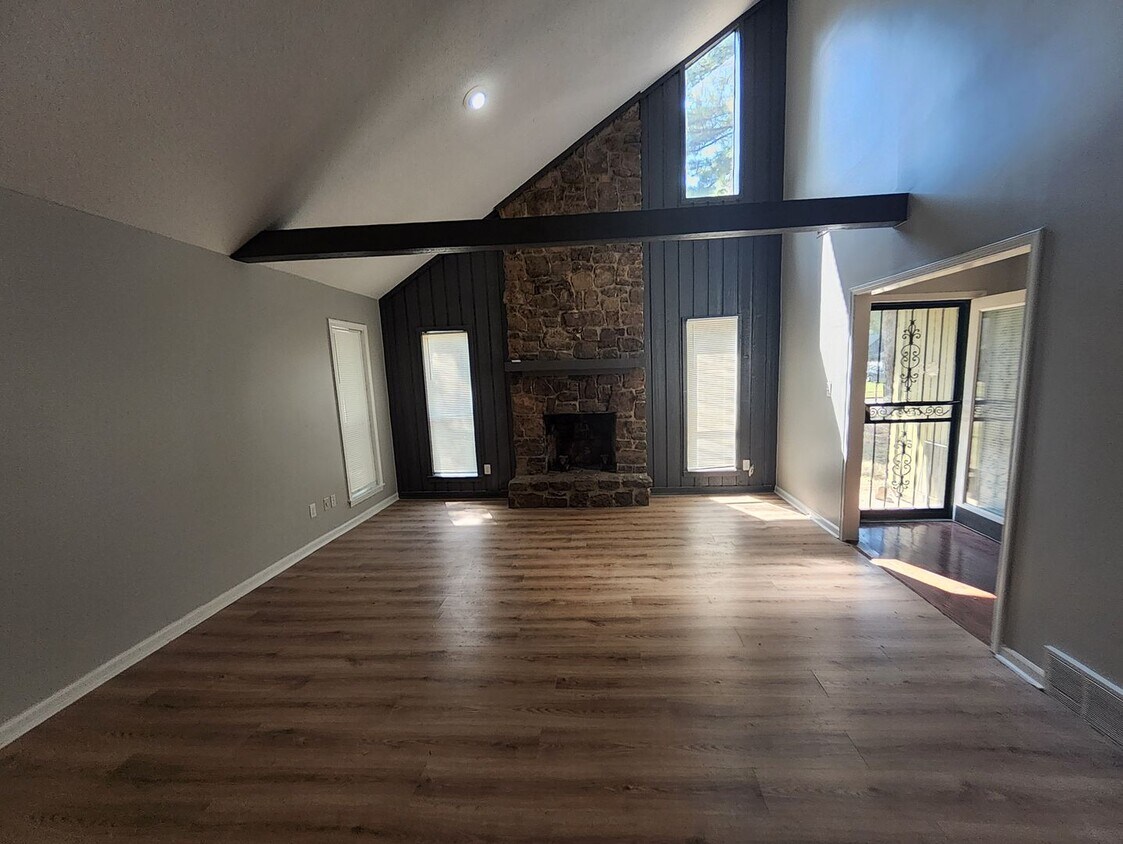 Foto del edificio - 4566 Trout Valley Dr