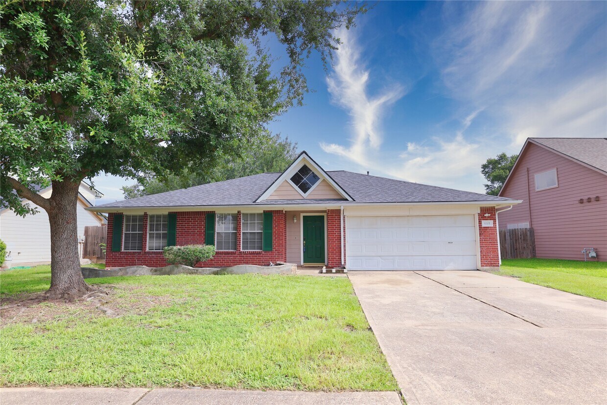 Foto principal - 5115 Summit Lodge Dr