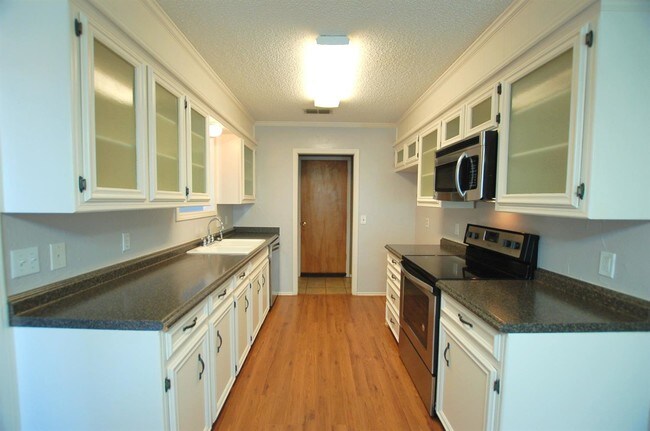 Foto del edificio - 6812 Hope Ave