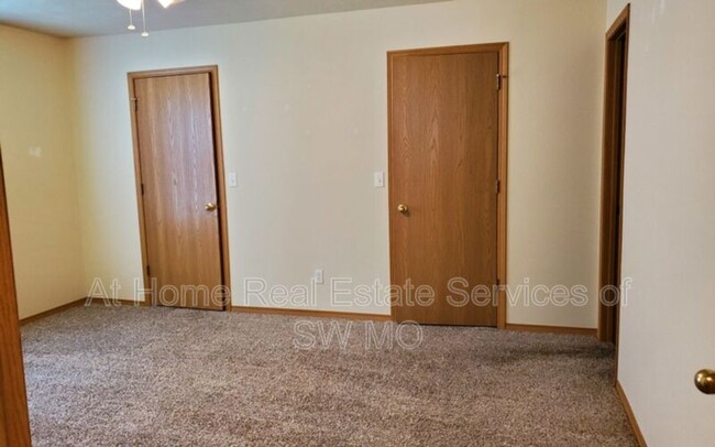 Foto del edificio - 5602 N Purple Ln