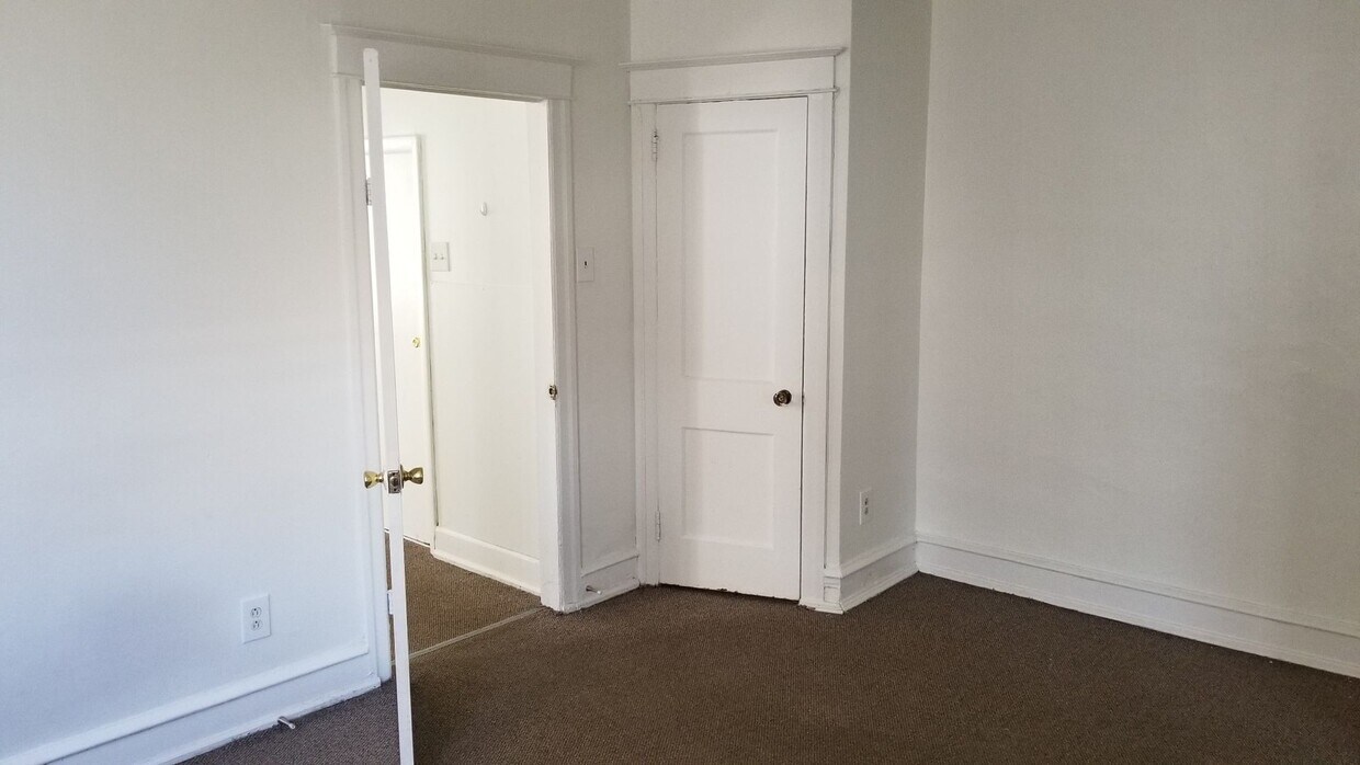 Photo - 5259 Whitaker Ave.