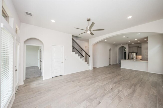 Building Photo - 15506 Lake Meridian Dr