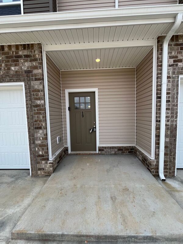 Foto del edificio - 3385 Polly Dr