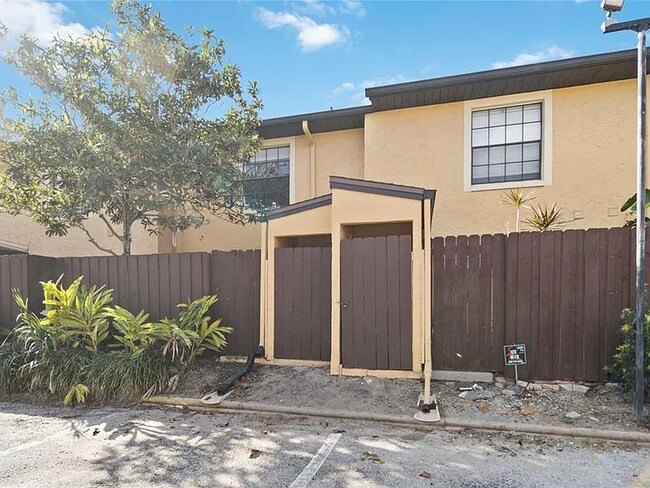 Foto del edificio - 7417 Wynnewood Sq